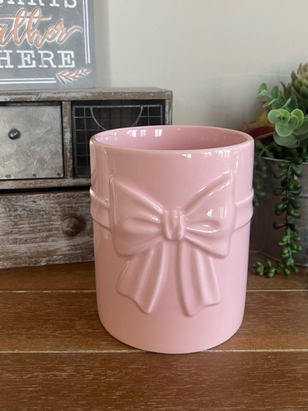 New Ceramic Pink Bow Utensil Crock